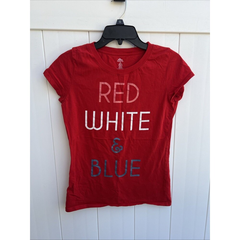Celebrate Patriotic Freedom Red Shirt Womens Medium Short Sleeve
